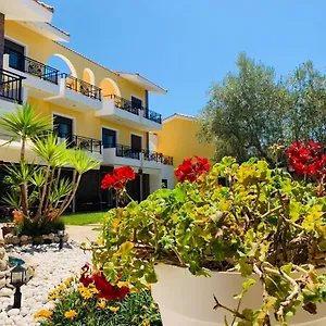 https://saint-george-beach-hotel.hotelschalkidiki.net