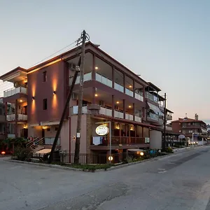 https://stavros-compass.hotelschalkidiki.net