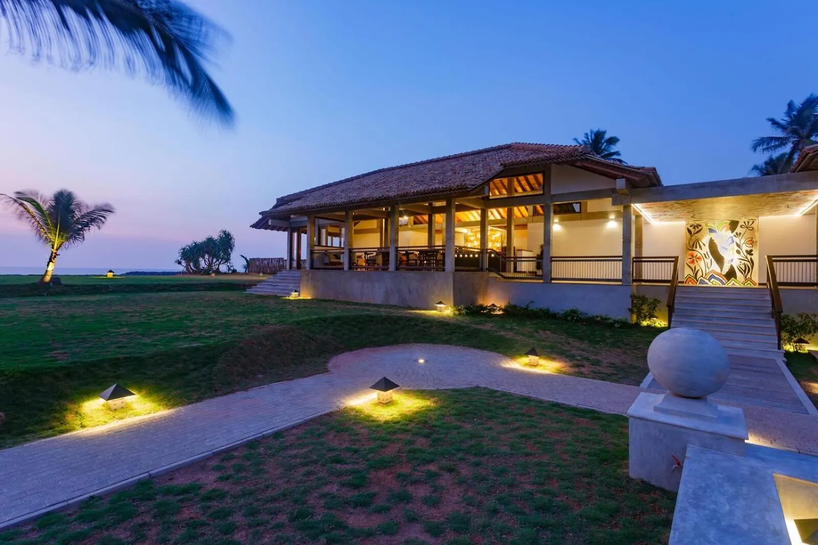 Wattura Resort & Spa Negombo